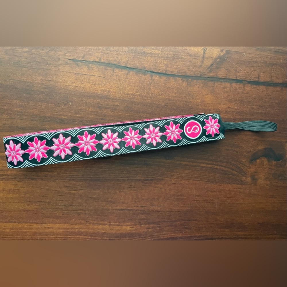 Sweaty Bands non-slip headband - Picture 2 of 3